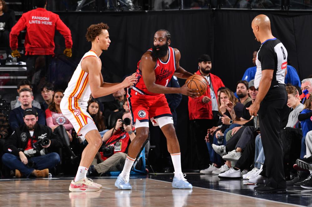 布云朝克特 布云朝克特